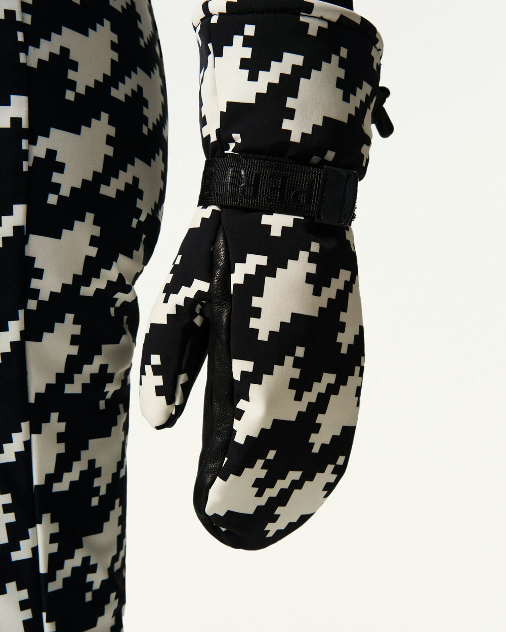 Houndstooth - Black,Snow White