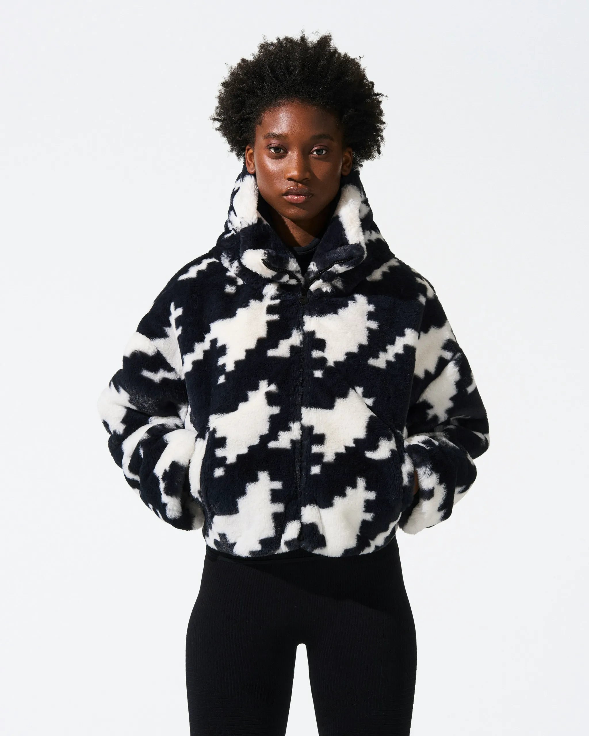Black & White - Houndstooth Print
