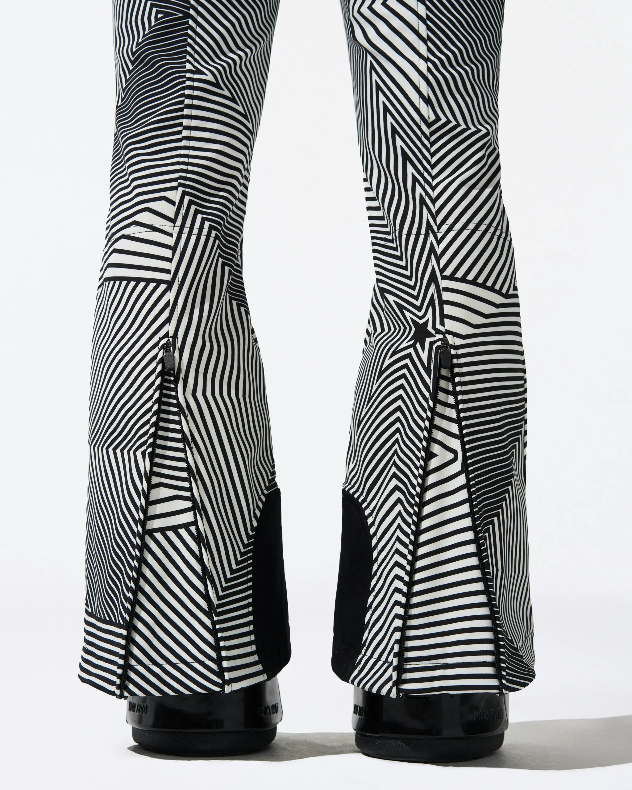 Warped Star Print