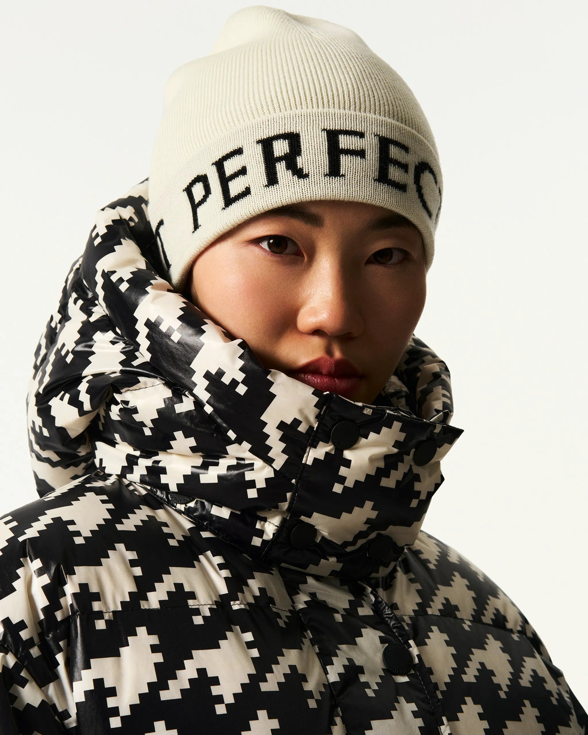 Black & White - Houndstooth Print