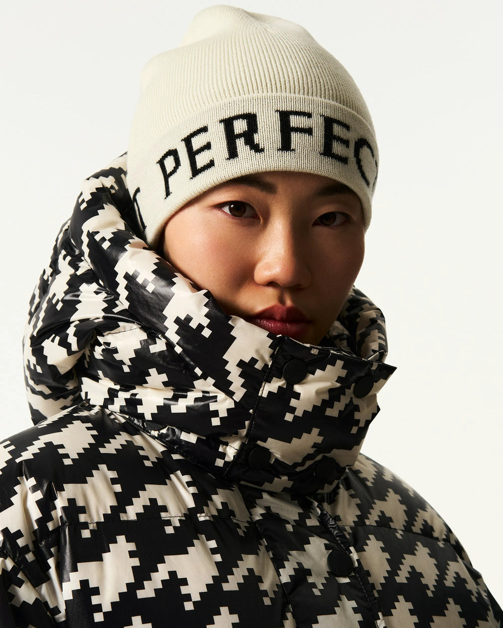 Black & White - Houndstooth Print