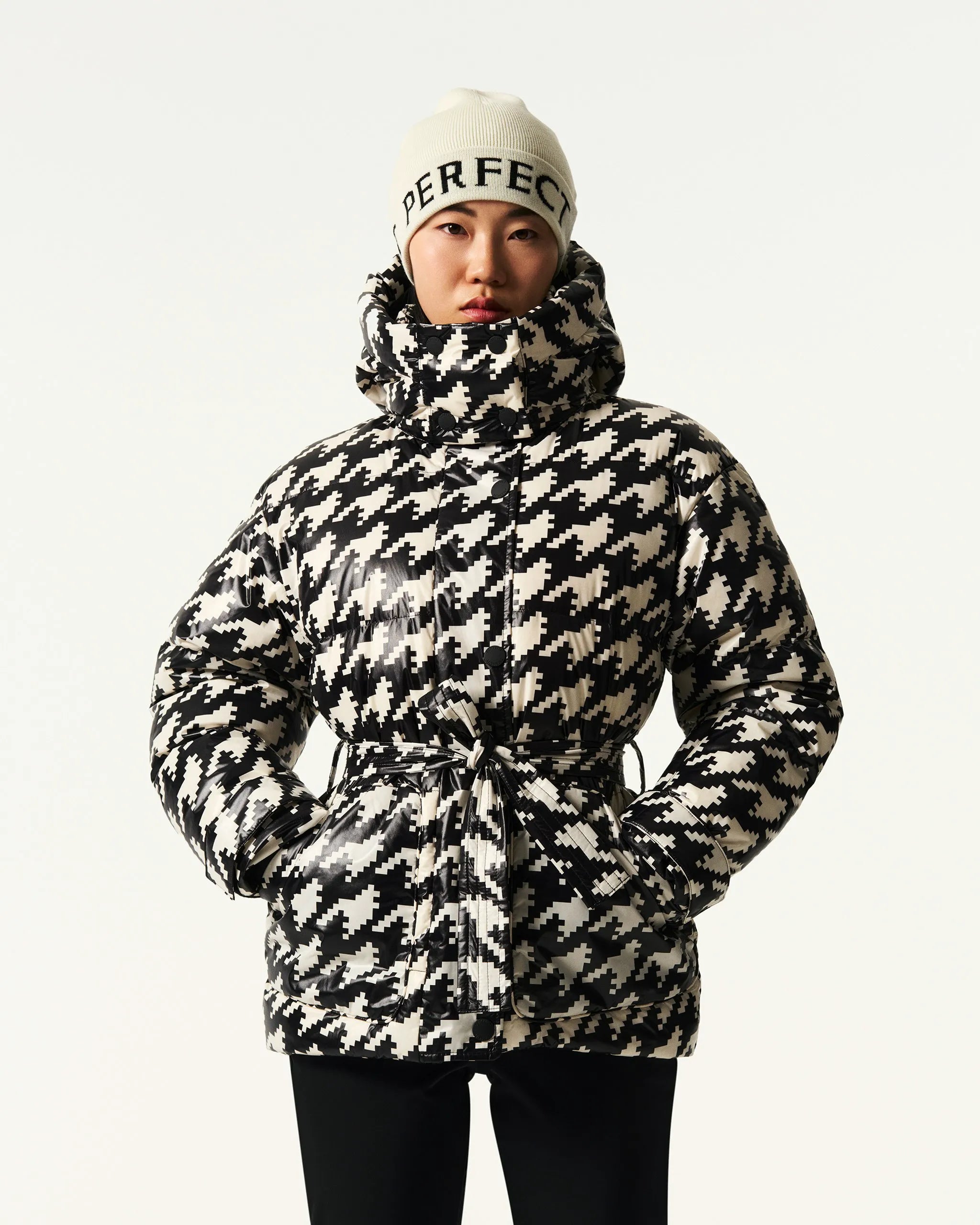 Black & White - Houndstooth Print