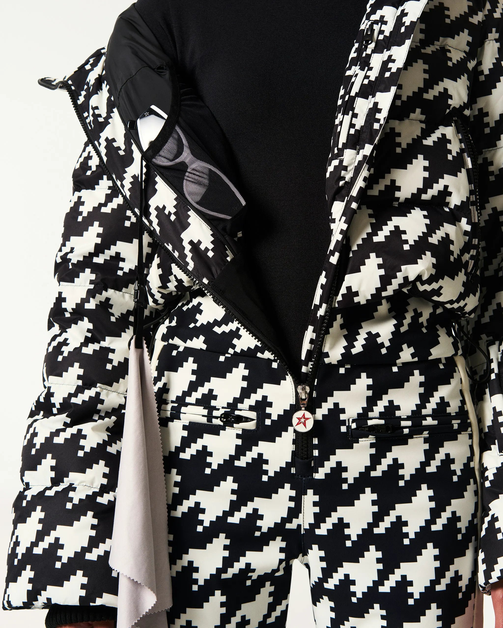 Black & White - Houndstooth Print