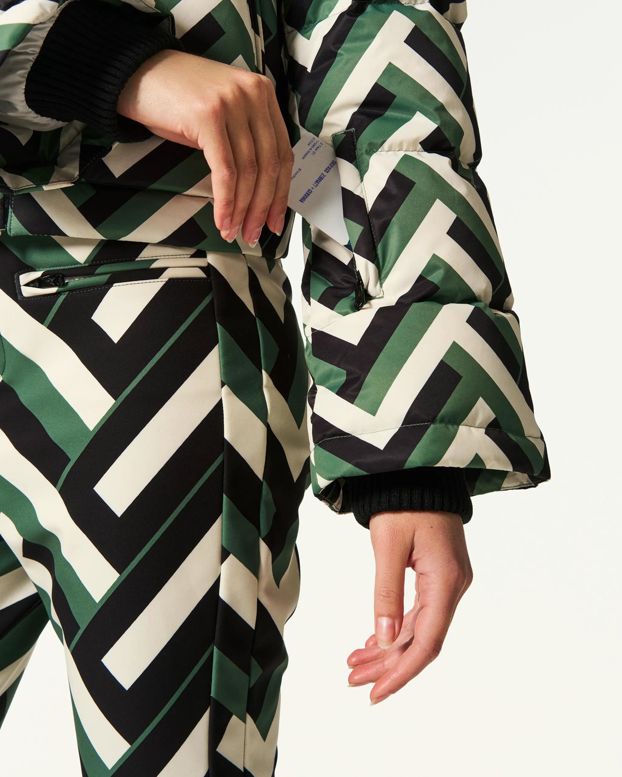 Black & White - Houndstooth Print