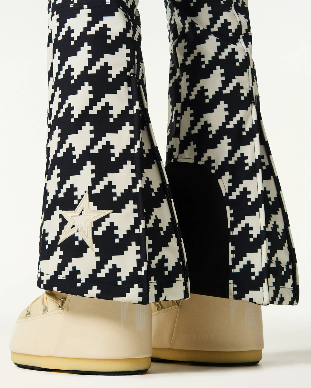 Black & White - Houndstooth Print